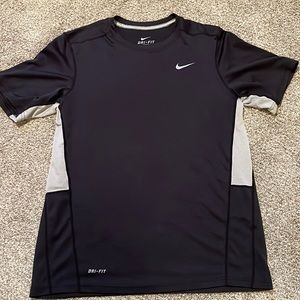 Dri-fit men’s Nike‘s T-shirt